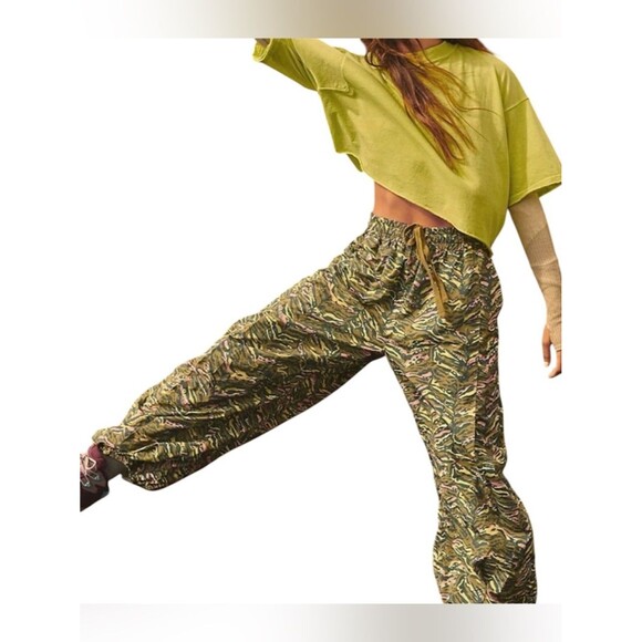 FP Movement by Free People Pants - NWOT FP Movement Zephyr Hi Rise Balloon Pants Free People Green Olive Combo XS